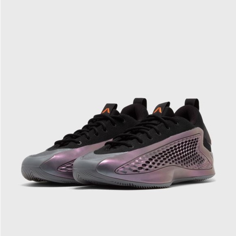 Nike Black and Purple Athletic Shoes with Futuristic Design